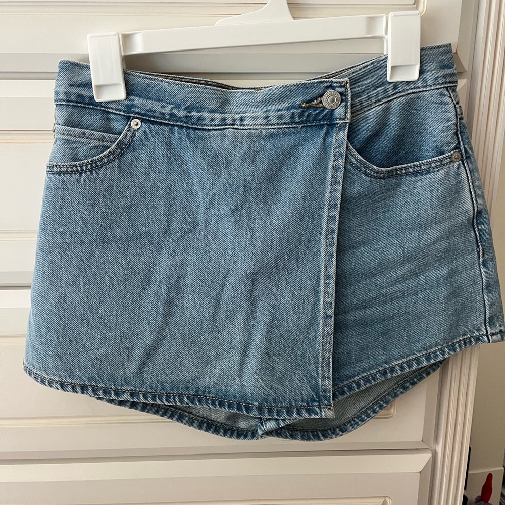 Levi’s skort